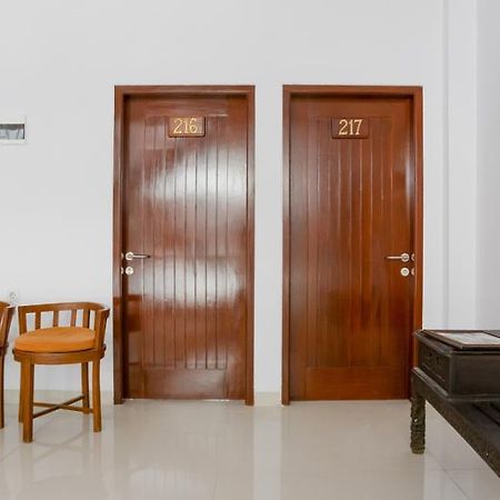 Reddoorz Near Jawa Timur Park 3 玛琅 外观 照片