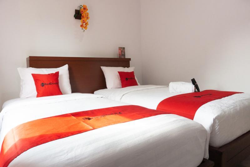 Reddoorz Near Jawa Timur Park 3 玛琅 外观 照片
